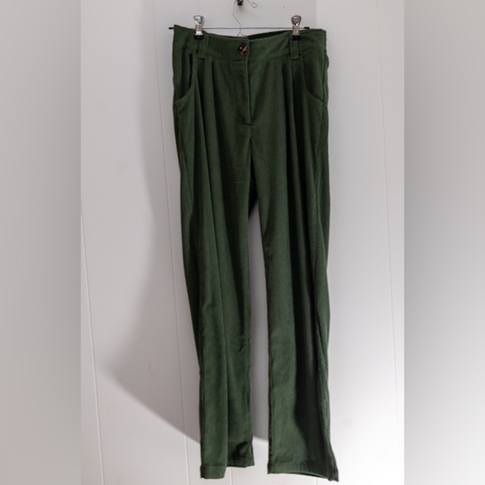 HALARA Dark Green Corduroy Pants